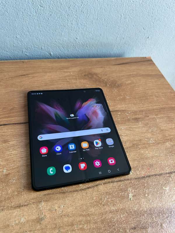 Samsung Galaxy Z Fold 3 5G 256GB Pre owned