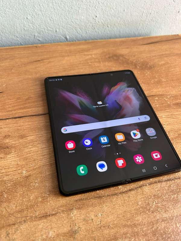 Samsung Galaxy Z Fold 3 5G 256GB Pre owned