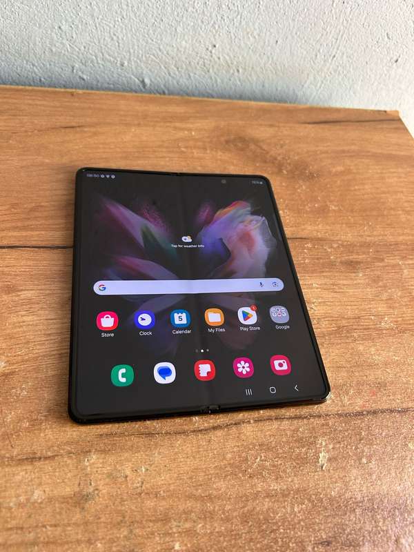 Samsung Galaxy Z Fold 3 5G 256GB Pre owned