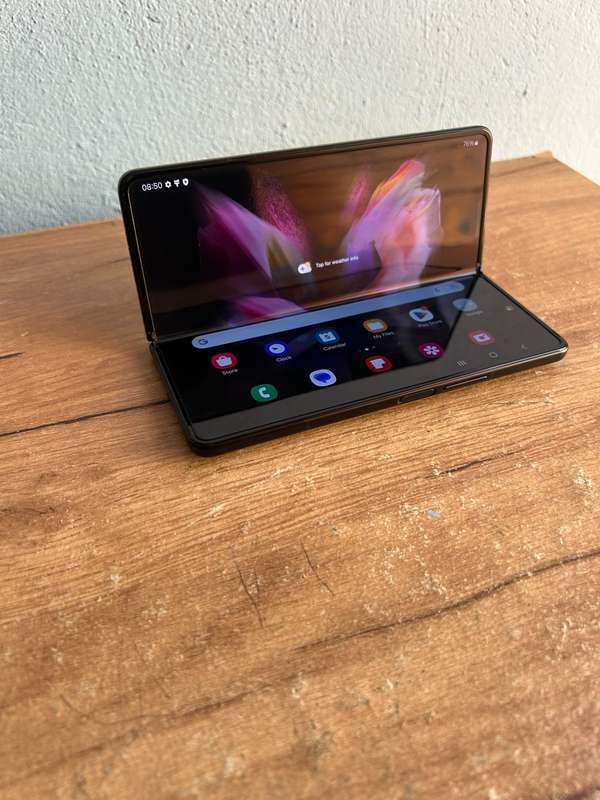 Samsung Galaxy Z Fold 3 5G 256GB Pre owned