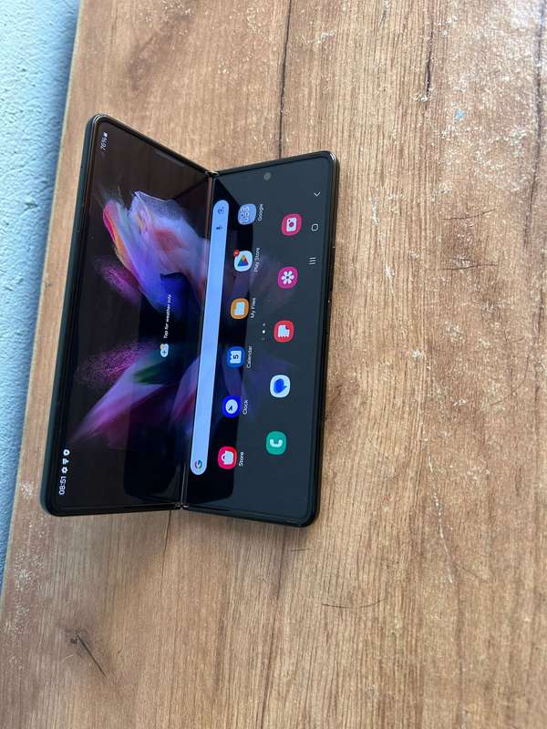 Samsung Galaxy Z Fold 3 5G 256GB Pre owned