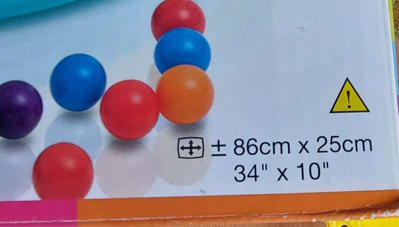 intex 2 in 1 pool or ball pit for kids including balls