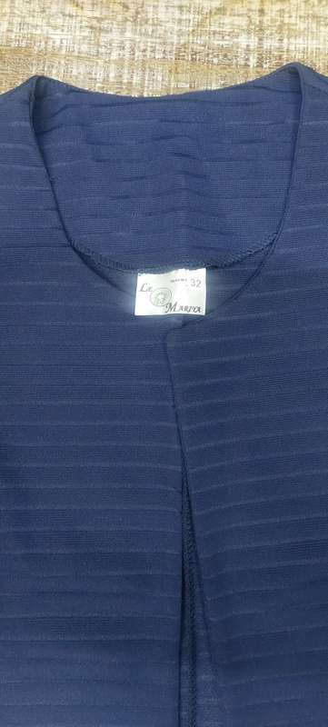 COAT LADIES SIZE 32