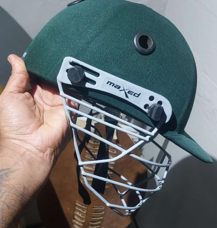 Cricket Helmet Size Large