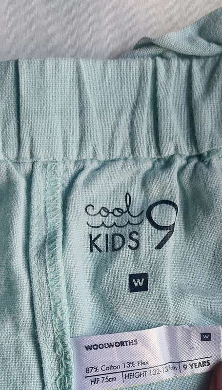 WOOLIES KIDS SHORTS  SIZE 9 YEARS