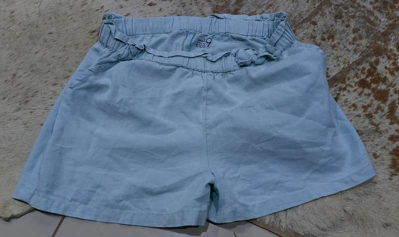 WOOLIES KIDS SHORTS  SIZE 9 YEARS