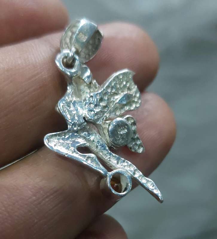 VINTAGE 925 SILVER PENDANT WITH COLOR STONE UNSURE WHAT STONE