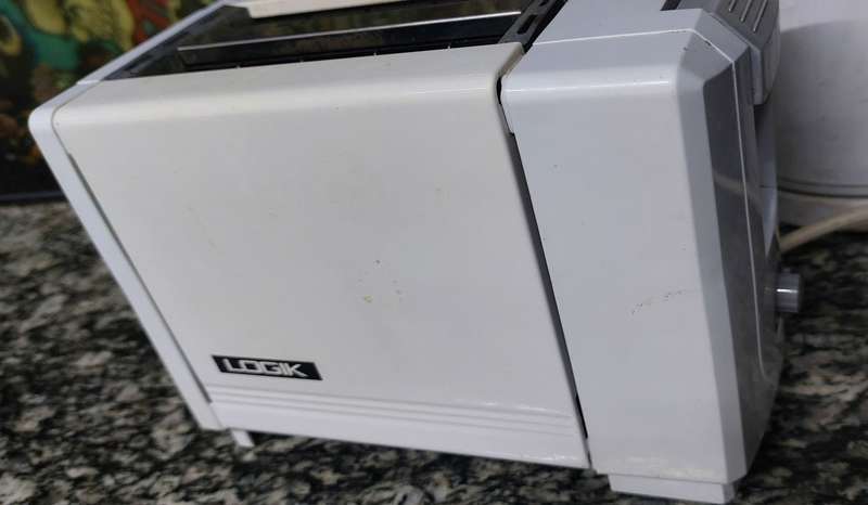 LOGIK 2 SLICE TOASTER