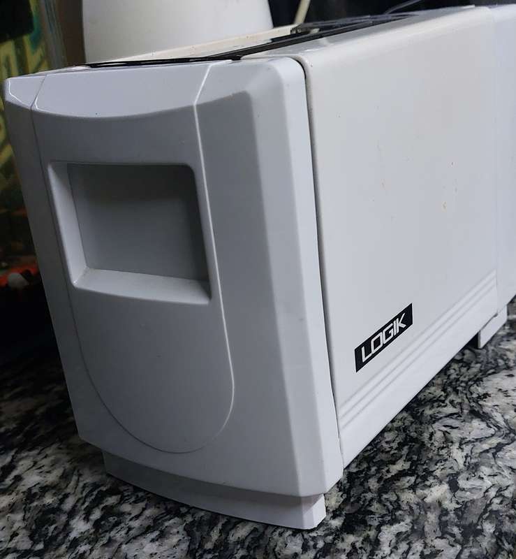 LOGIK 2 SLICE TOASTER