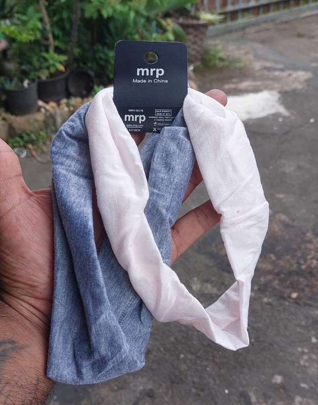 MR PRICE HEAD BANDS bid per pair