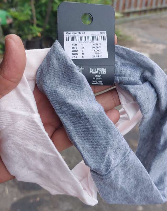 MR PRICE HEAD BANDS bid per pair