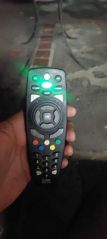 TESTED DSTV REMOTES X4 ALL WORKS BID FOR THE LOT 2 HAS BATTERY COVER AND 2 DOES NOT