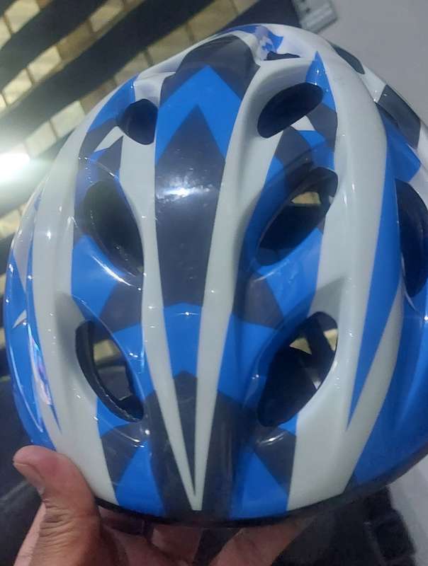 LIKE NEW BOYS MONGOOSE HELMET ADJUSTABLE