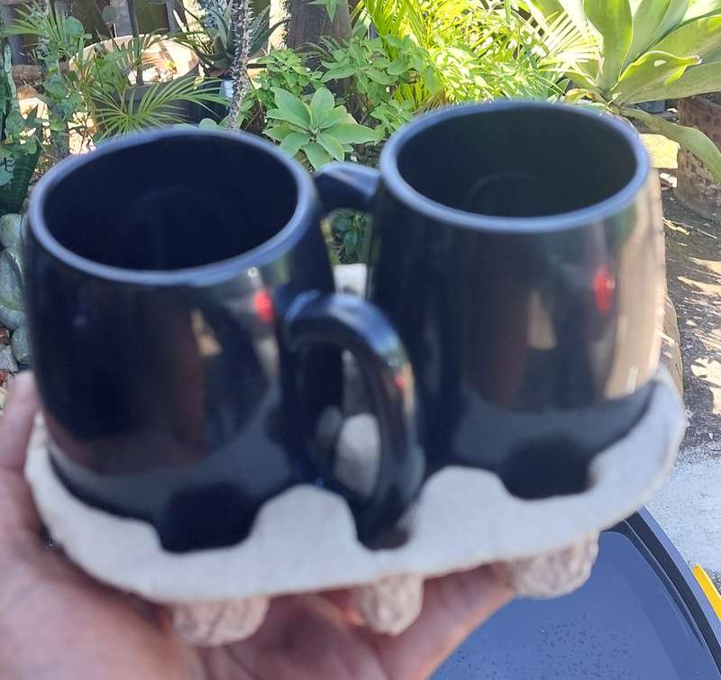 MINI BEAN TO CUP COFFEE MAKER OR TEA INCLUDING MUGS