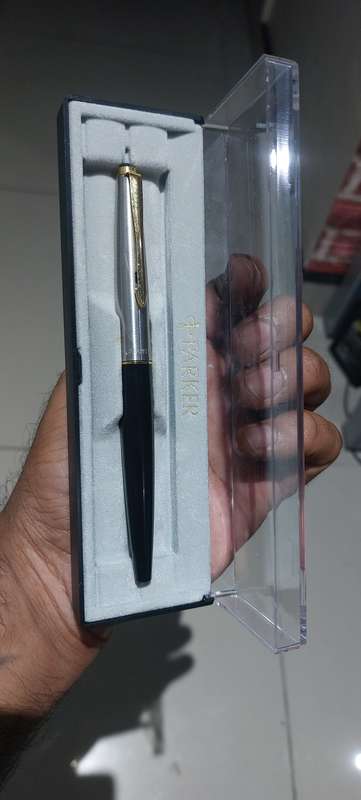 VINTAGE BOXED NEVER USED INJECTION PARKER FOUNTAIN PEN MADE IN THE U.K