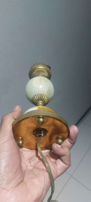 VINTAGE BRASS AND ONXY LAMP