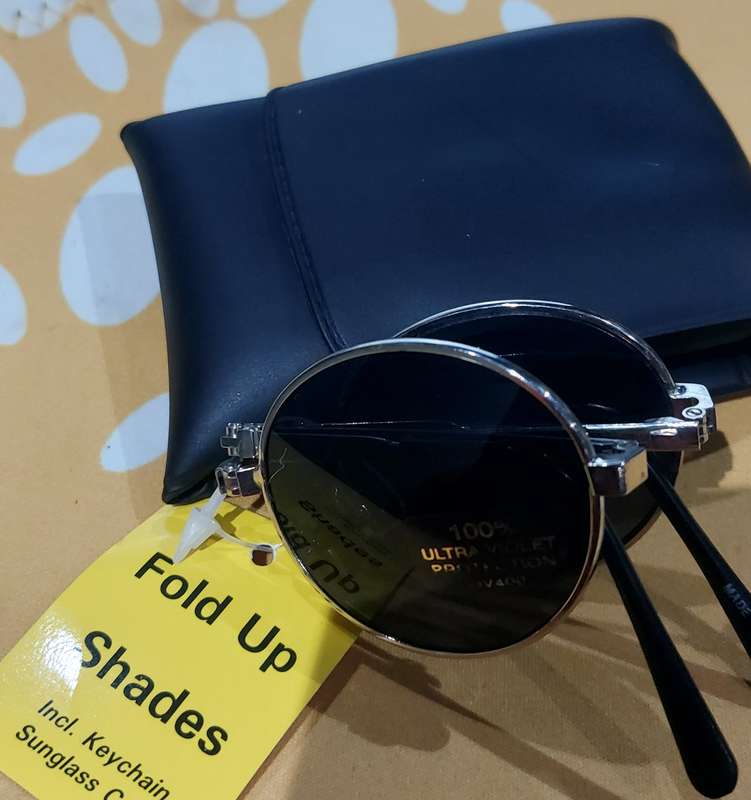 UNISEX FOLD UP  SUN GLASSES WITH CASE