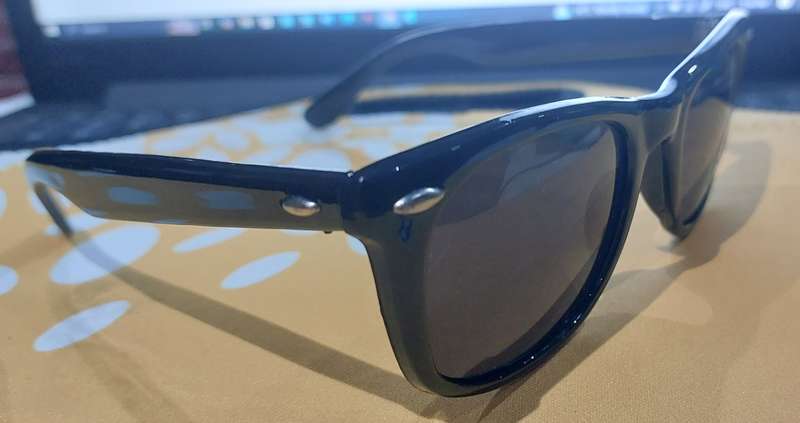 super dark  SUN GLASSES TOP QUALITY