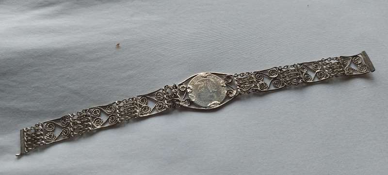 vintage solid silver bracelet