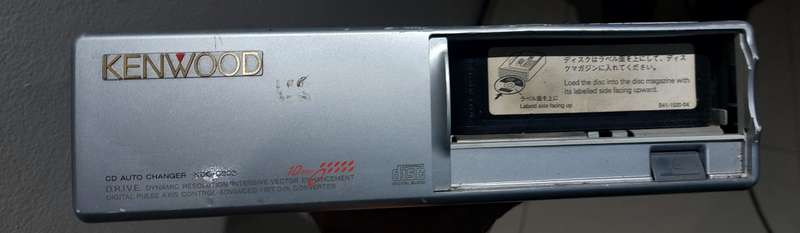 vintage kenwood cd shuttle only on cables sold as not working
