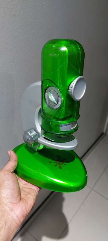 toy microcope sold as not working