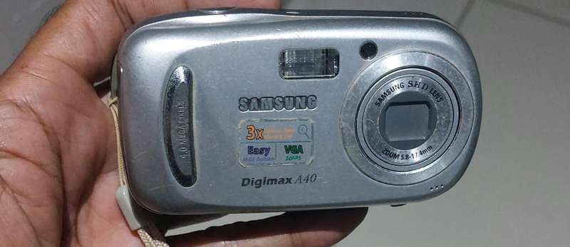samsung digimax a40 camera works perfectly