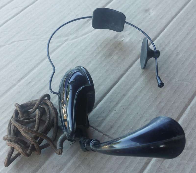 for the collector vintage head set not working