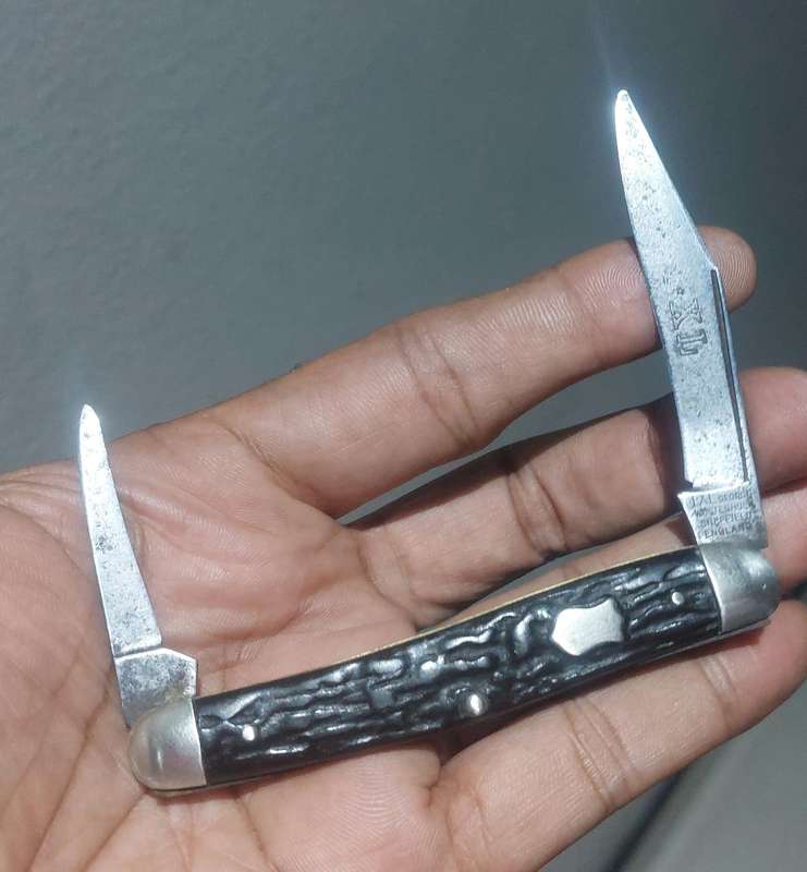 for the collector IXL GEORGE WOSTENHOLM SHEFFIELD pocket knife