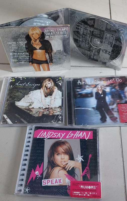 cds music bid for the lot