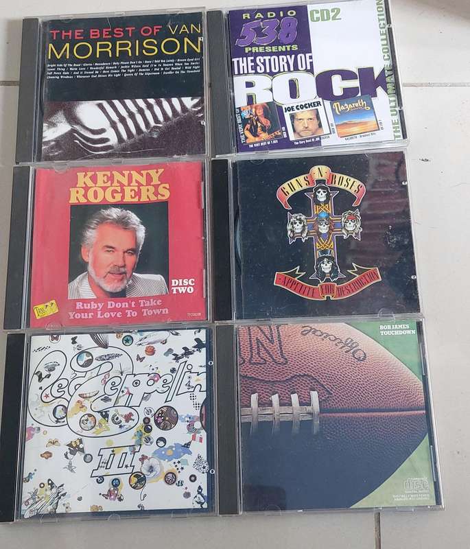 cds music bid for the lot