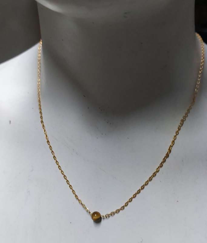made in japan vintage neck chain absolutely stunning unsure of material.