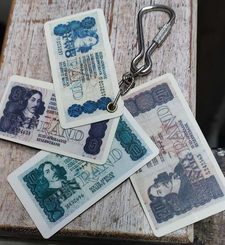 80s Money Key Holder