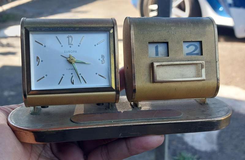 vintage europa heavy brass clock sold as not working