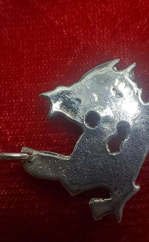 vintage solid silver dragon 5cm side to side pendant clearly marked