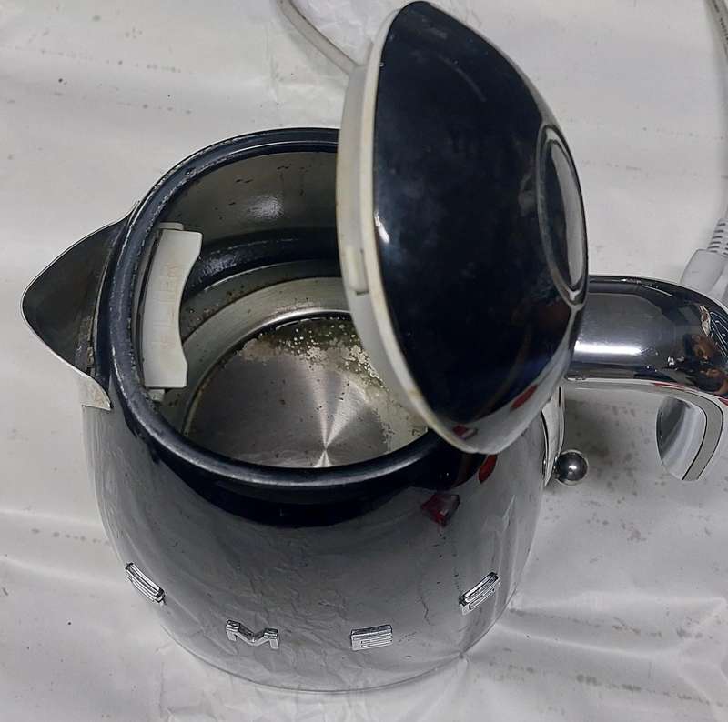 SMEG kettle
