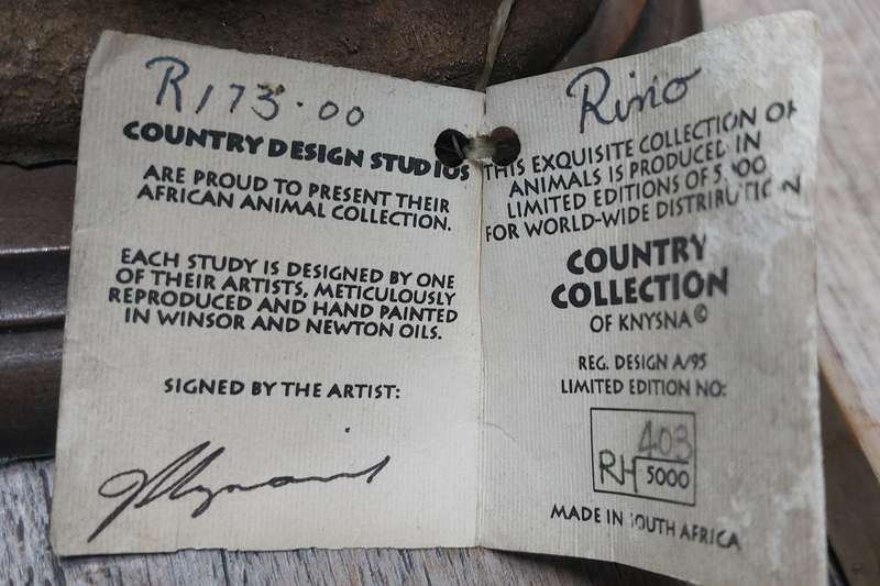 Limited edition collectable knysna Rhino with certificate attached