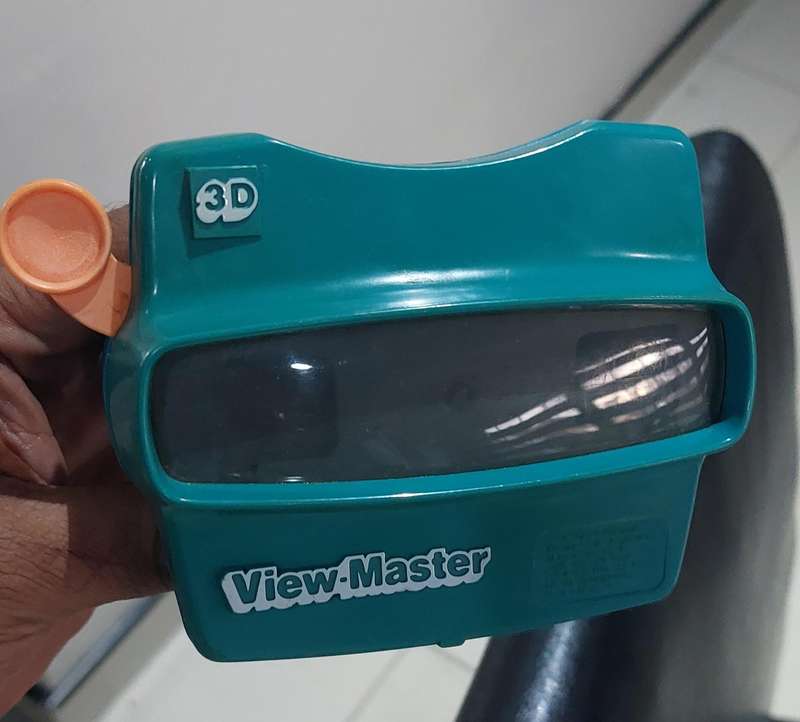 Vintage 3d viewmaster and casper slides