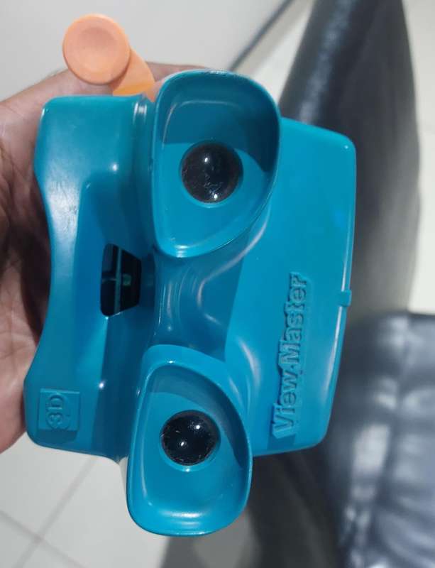 Vintage 3d viewmaster and casper slides