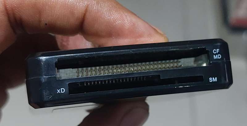 super fast multiple memory card reader