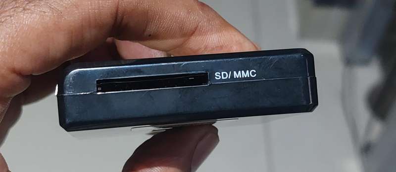 super fast multiple memory card reader