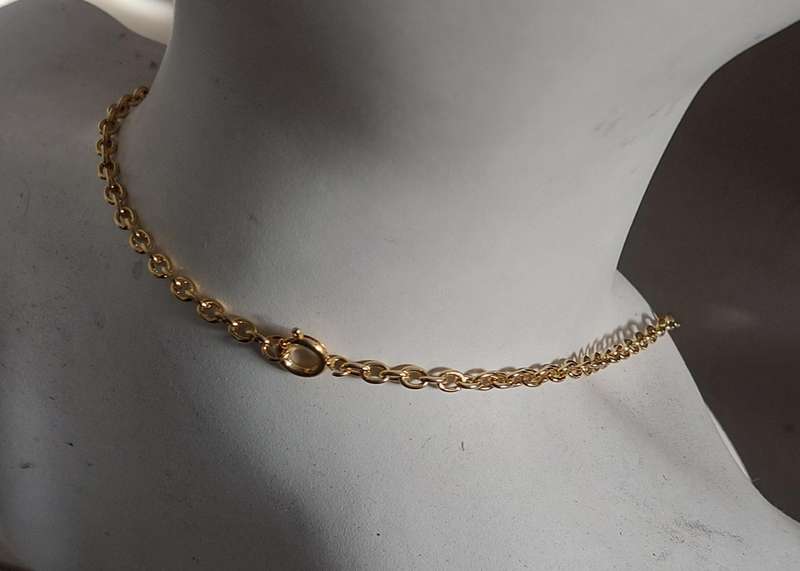 vintage neck chain absolutely stunning unsure of material nice weight.