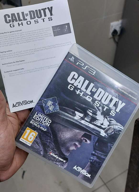 Limited edition call of duty Ghosts playstation 3 like new