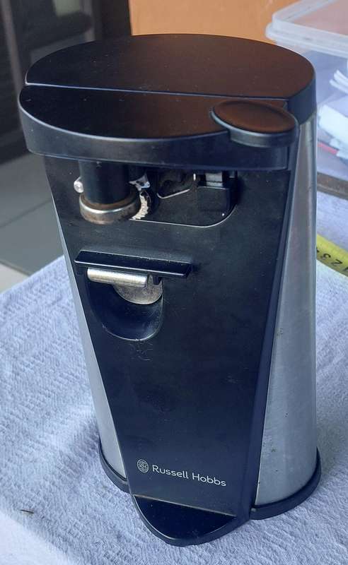 top condition 3 in 1 Russel Hobbs can opener (sharpen knives, open bottle top, open cans)