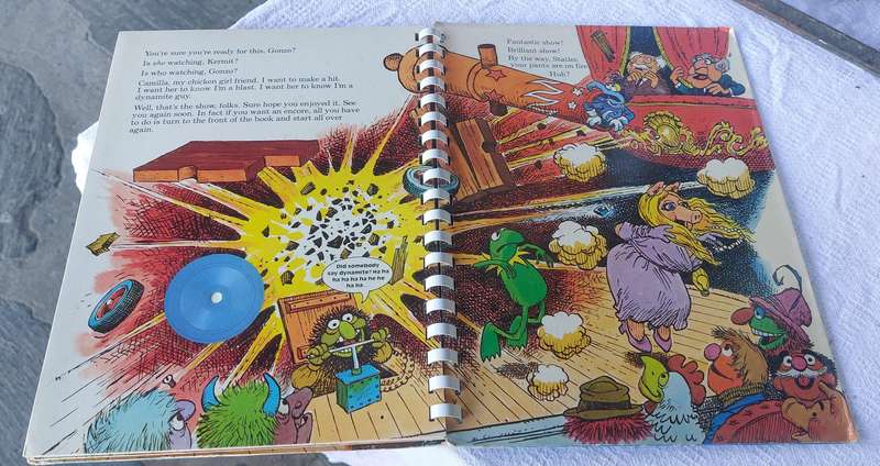 RARE 1979 fisher price talk to me book  the Muppet show top condition