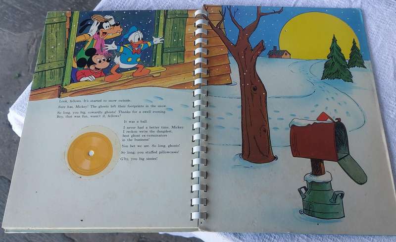 Rare 1977 fisher price talk to me book Walt Disney ghost chasers top condition