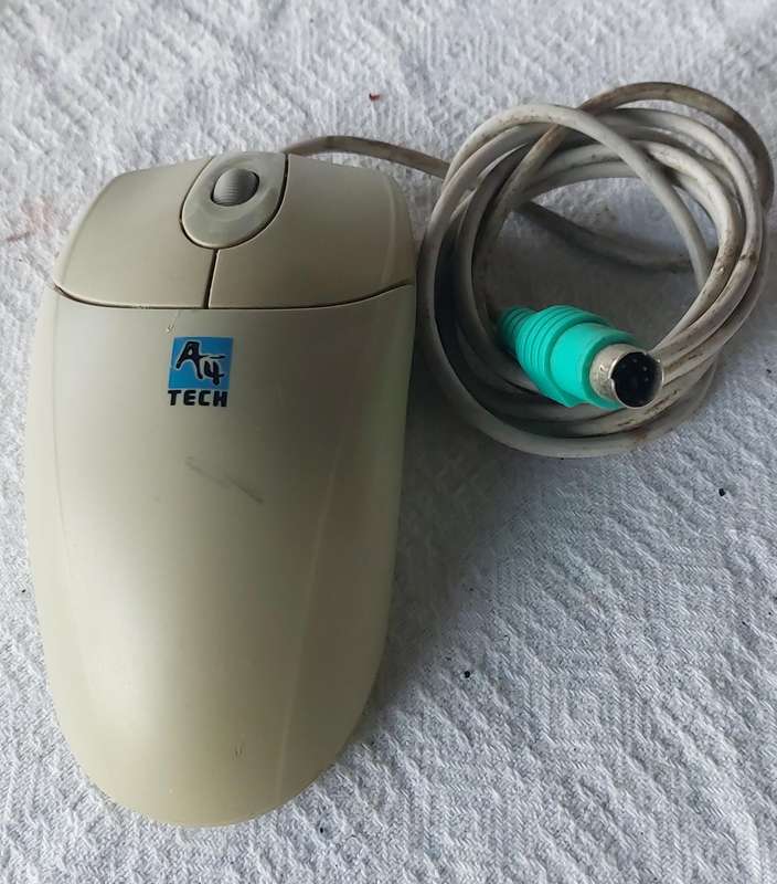 Vintage computer mouse unable to test hence sold as not working