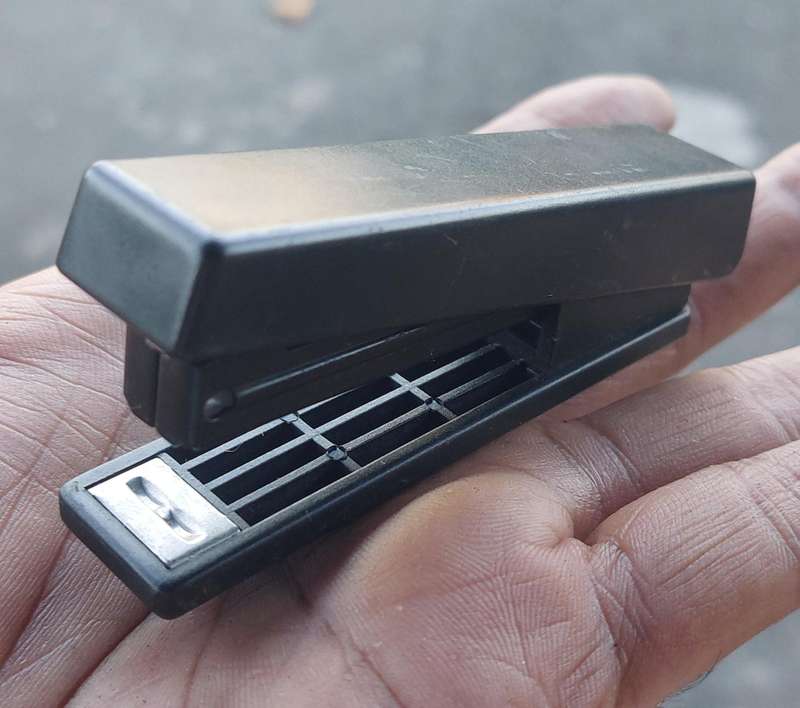 mini stapler
