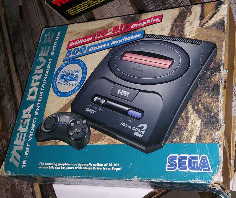 For the collector Sega Megadrive boxed all original like new incl 3 games and all accessories.