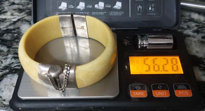Vintage pre ban ivory and silver cuff stunning