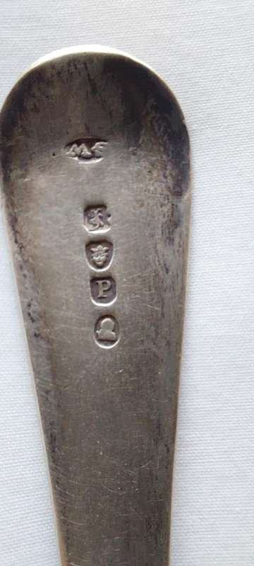 Large Sterling silver serving spoon 65grams clearly marked
